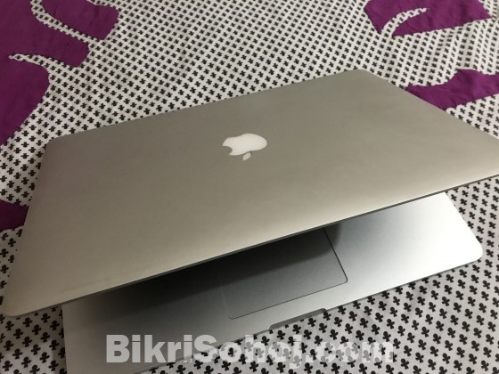 Apple Macbook Pro 15 inch retina display
